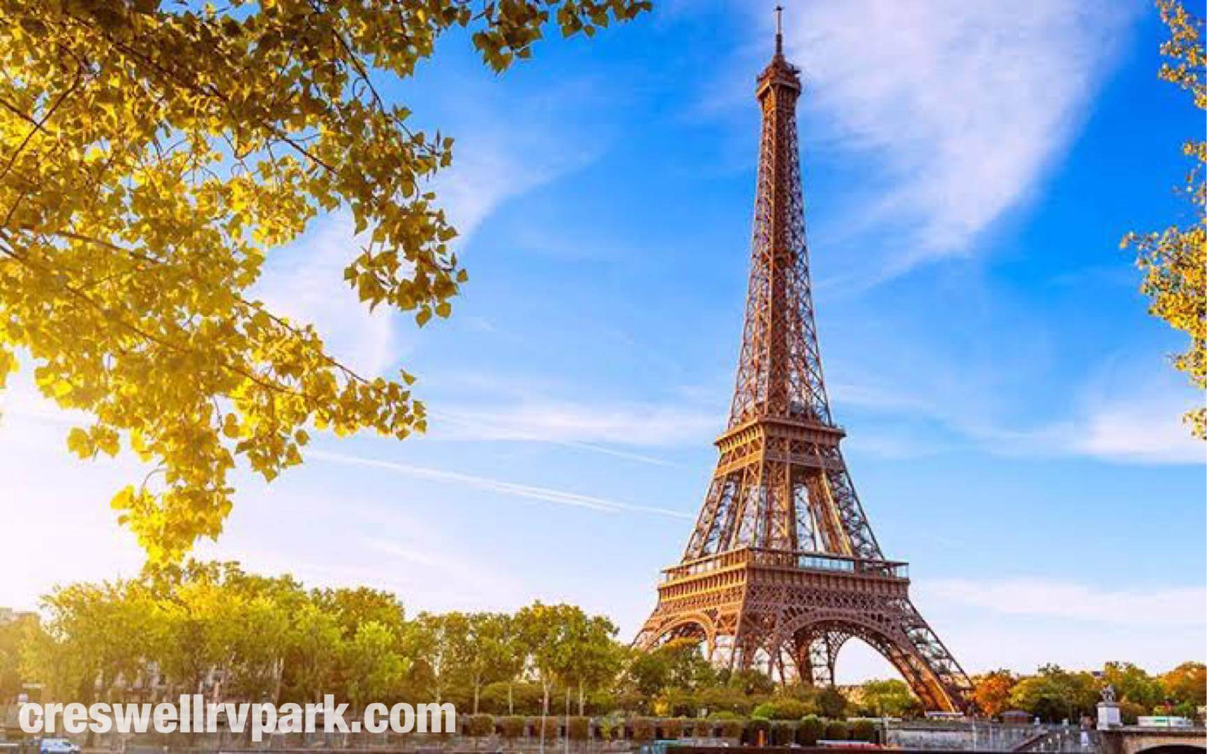 หอไอเฟล (Eiffel Tower) แลนด์มาร์คแห่งปารีส ฝรั่งเศส